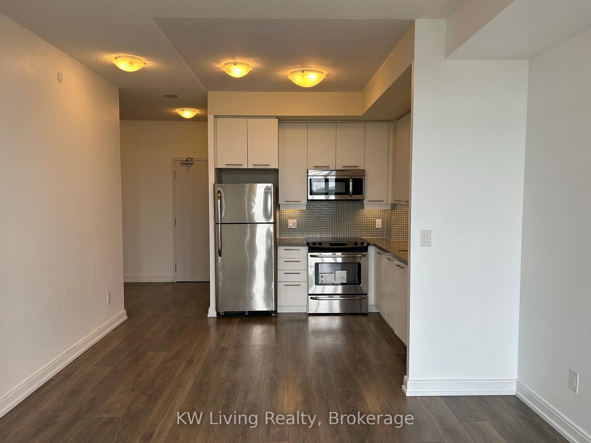 Photo 8 of Unit 532, 540 Bur Oak Avenue, Markham, Berczy — HOMEH