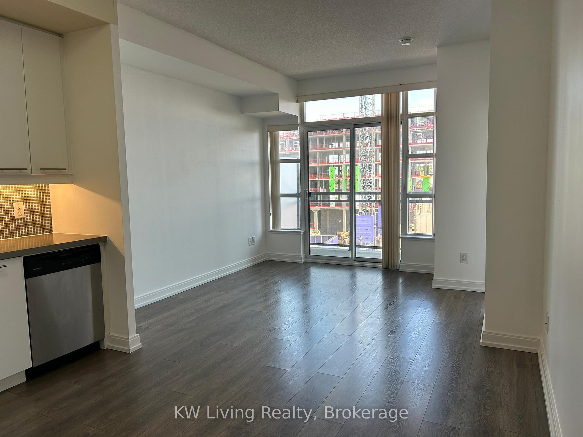 Photo 11 of Unit 532, 540 Bur Oak Avenue, Markham, Berczy — HOMEH