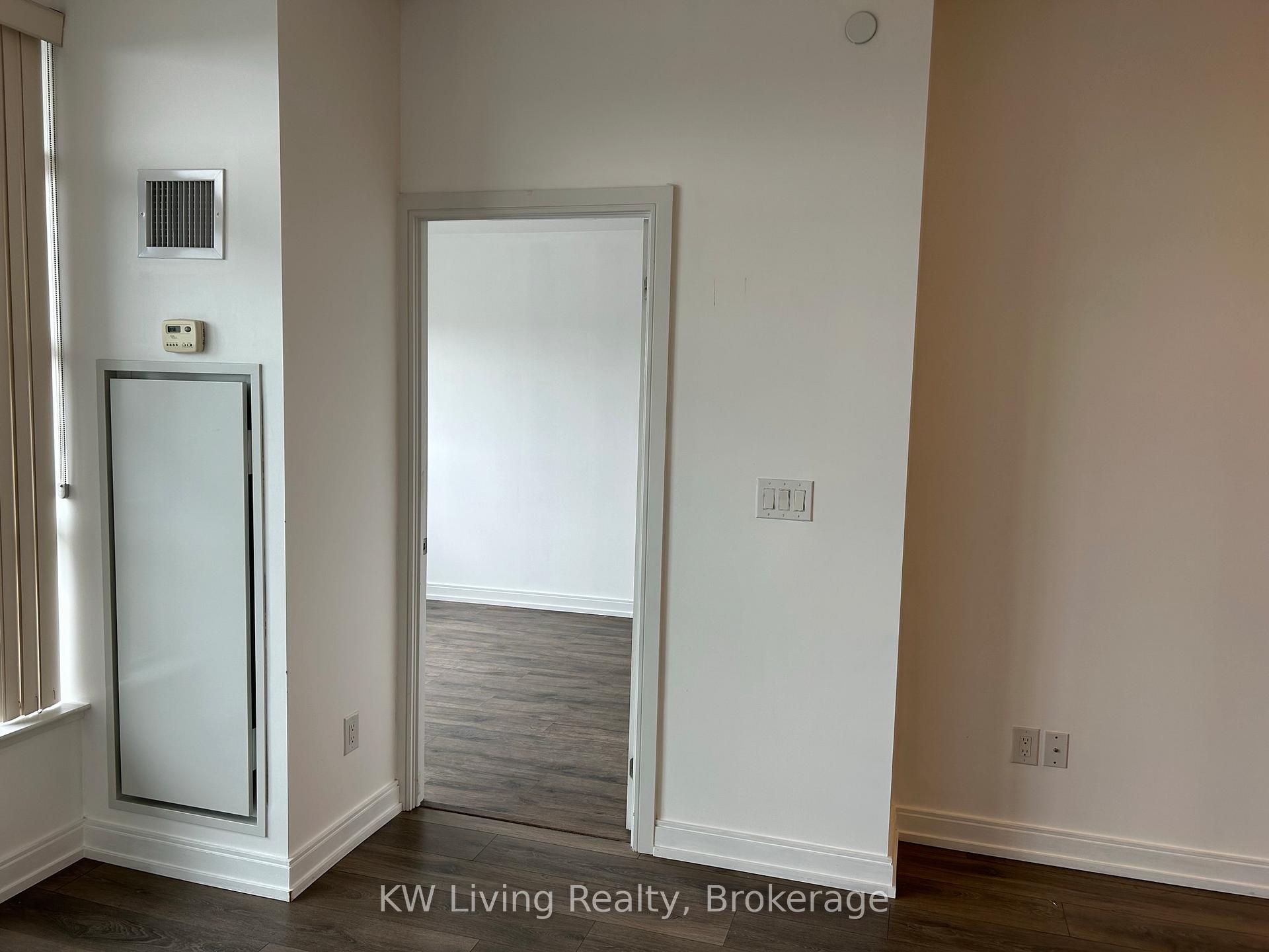 Photo 13 of Unit 532, 540 Bur Oak Avenue, Markham, Berczy — HOMEH