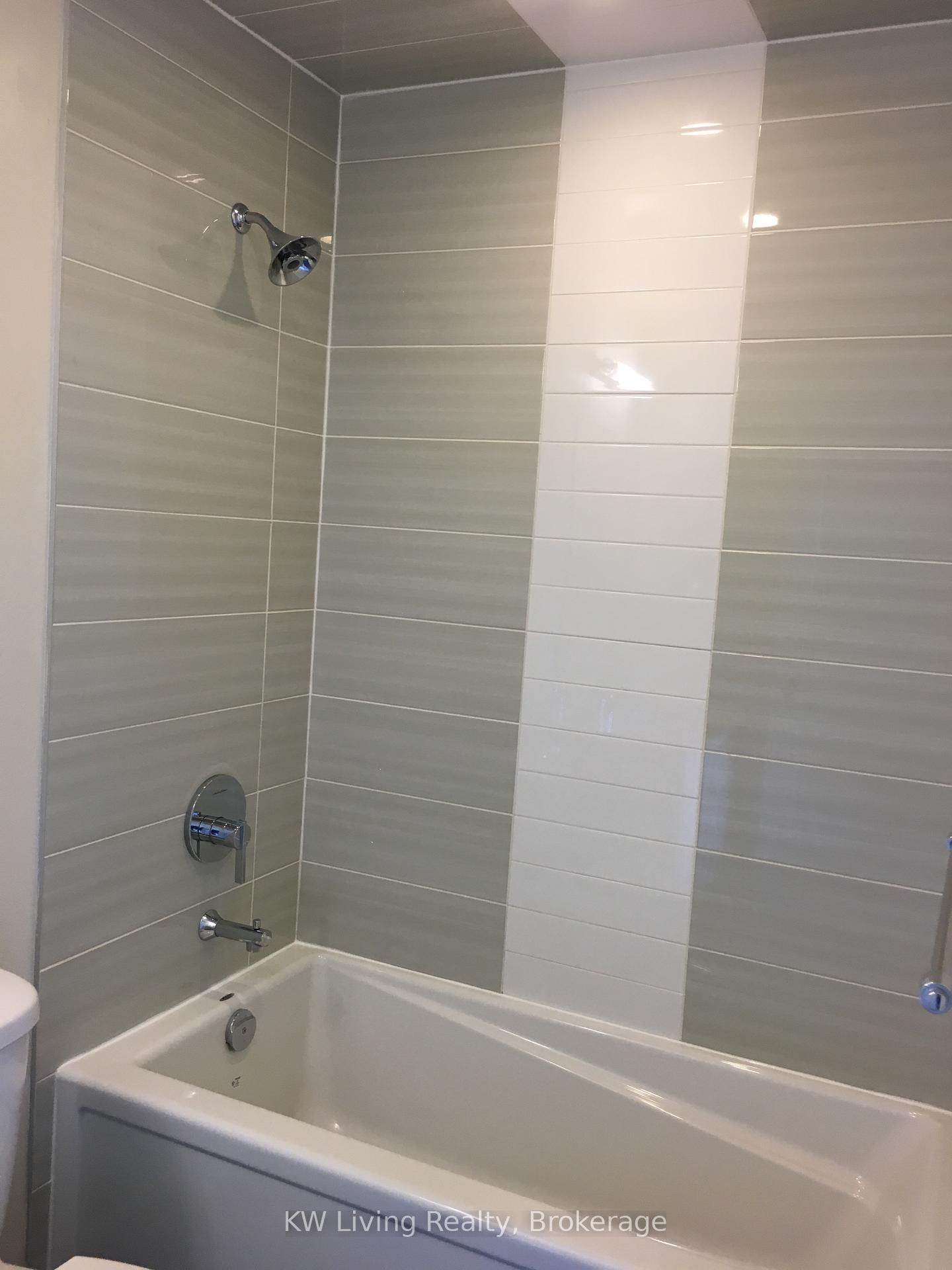 Photo 16 of Unit 532, 540 Bur Oak Avenue, Markham, Berczy — HOMEH