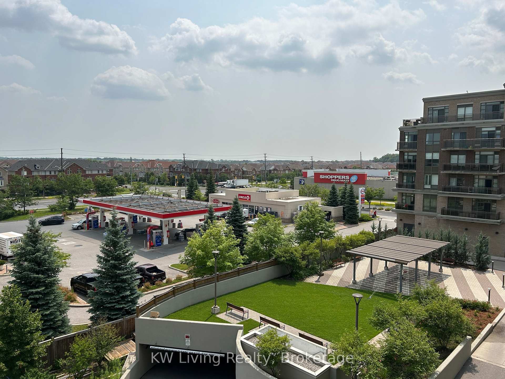 Photo 20 of Unit 532, 540 Bur Oak Avenue, Markham, Berczy — HOMEH