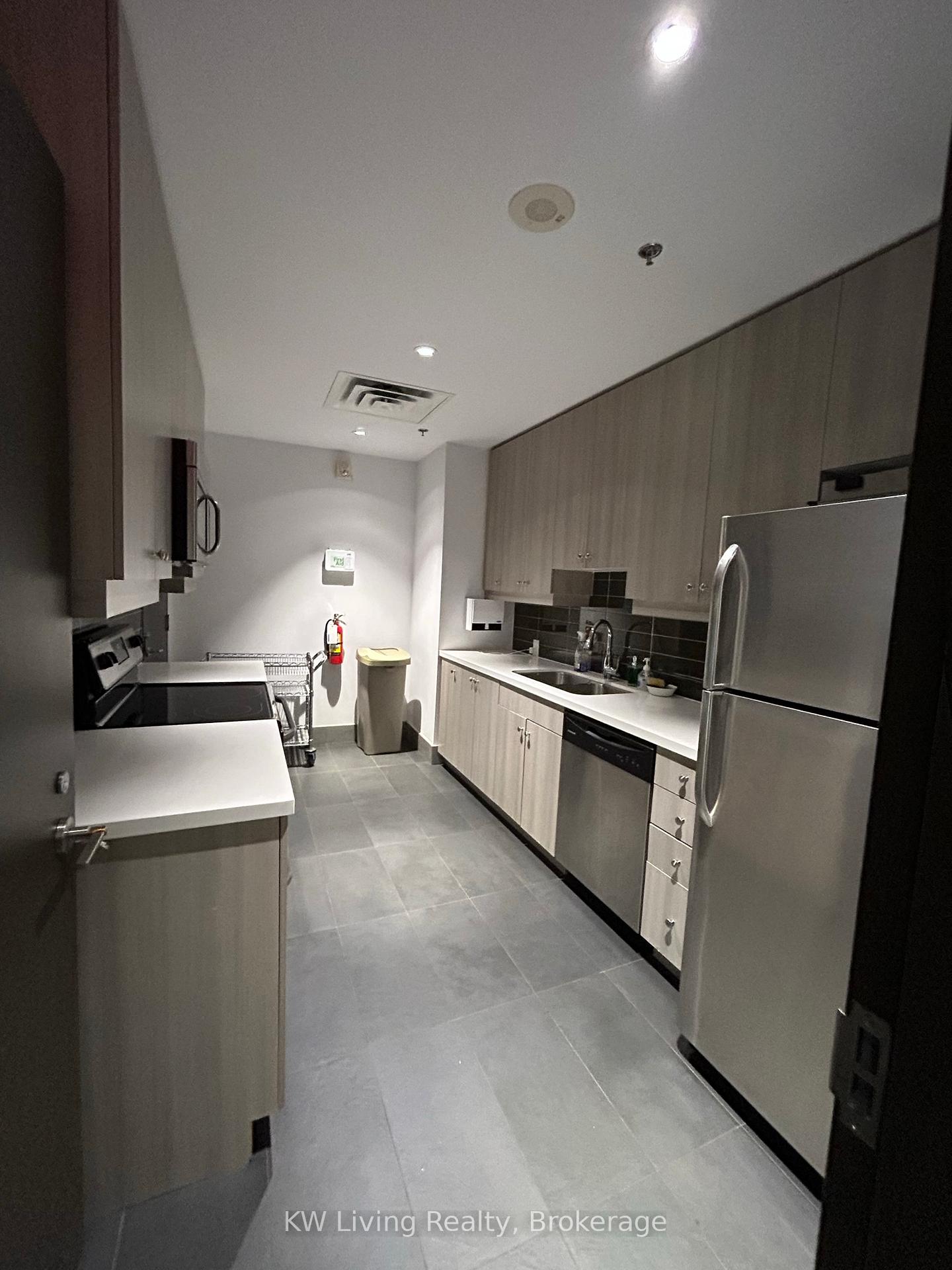 Photo 24 of Unit 532, 540 Bur Oak Avenue, Markham, Berczy — HOMEH