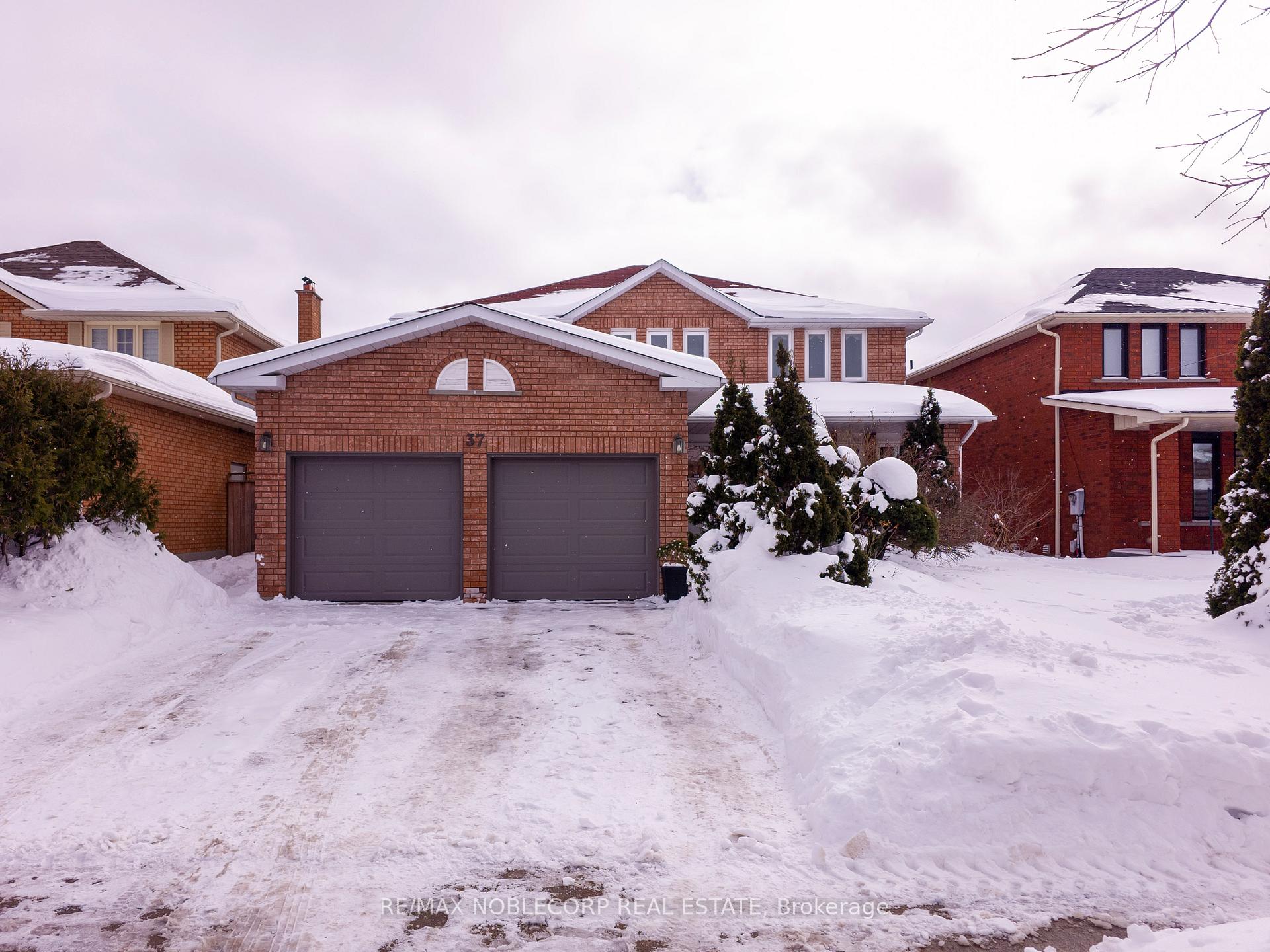 Front of 37 Father Ermanno Crescent