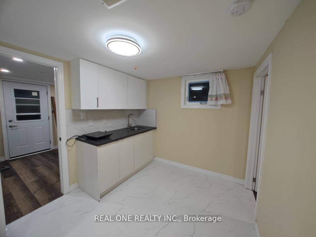 Photo 2 of Unit Bsmt A, 83 Marion Crescent, Markham, Raymerville — HOMEH