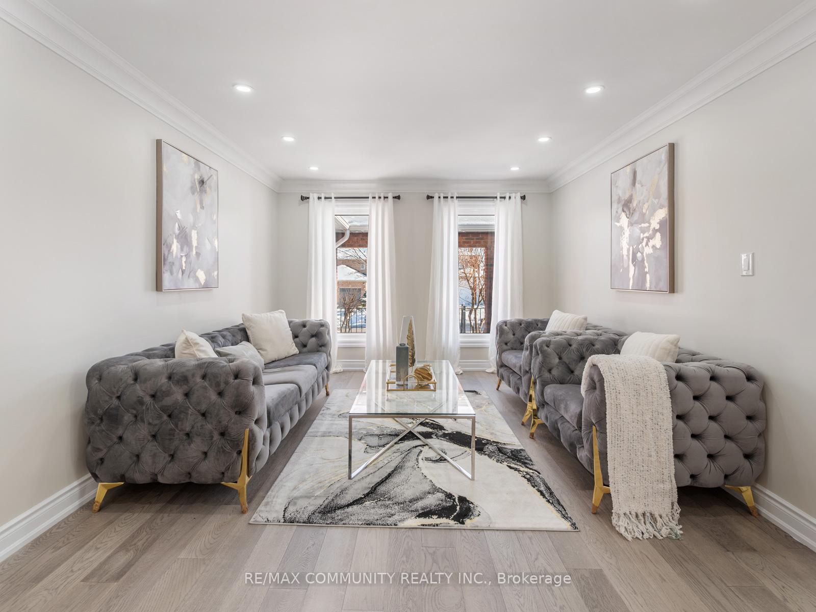 Photo 5 of 542 McLeod Crescent, Pickering, Rosebank — HOMEH