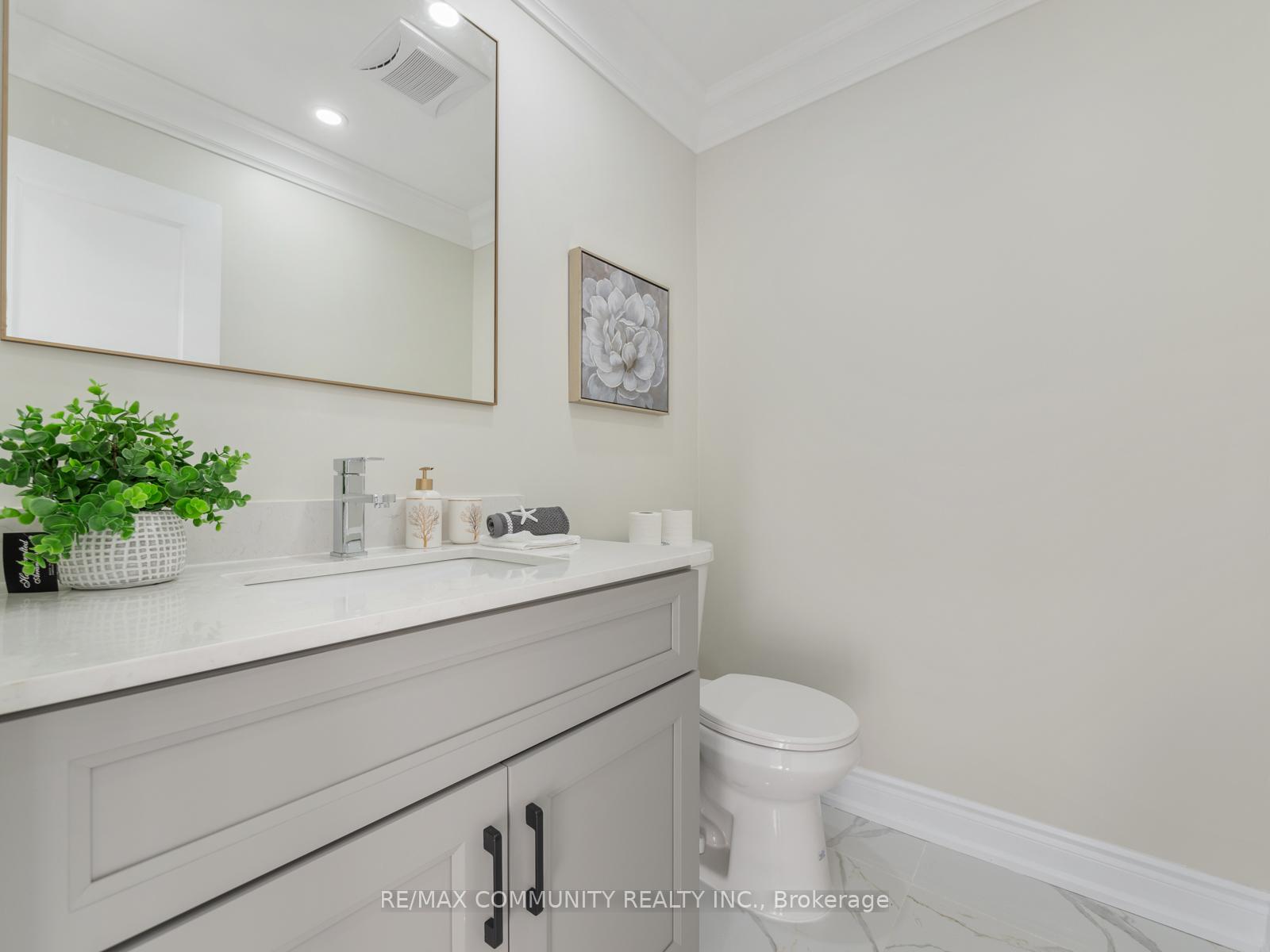 Photo 15 of 542 McLeod Crescent, Pickering, Rosebank — HOMEH