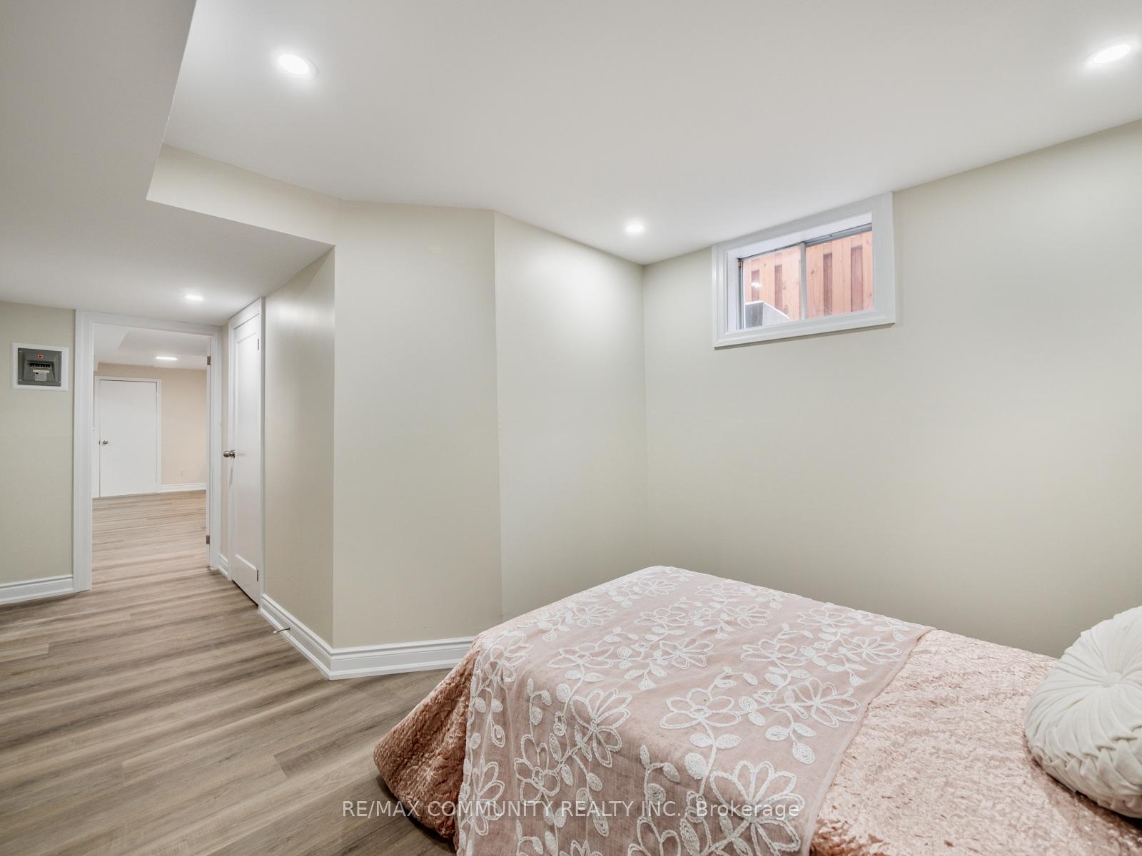 Photo 34 of 542 McLeod Crescent, Pickering, Rosebank — HOMEH
