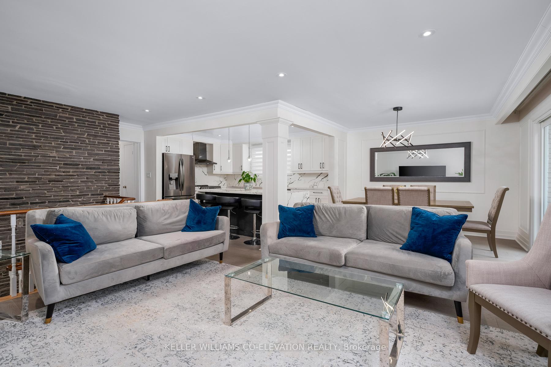 Photo 10 of 487 Arnhem Drive, Oshawa, O'Neill — HOMEH