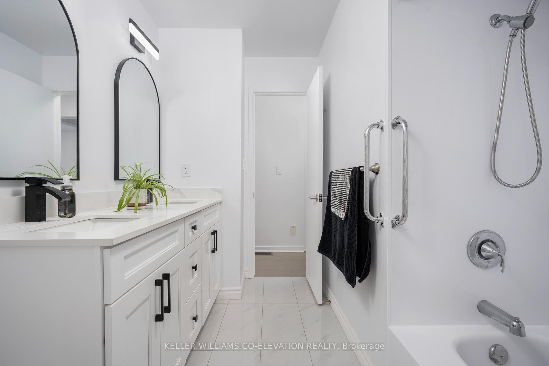 Photo 14 of 487 Arnhem Drive, Oshawa, O'Neill — HOMEH