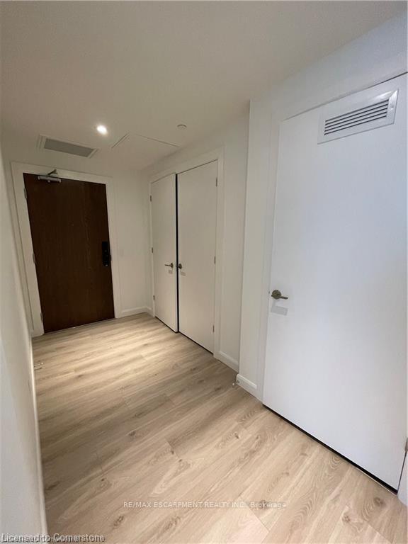 Photo 7 of Unit 1003, 741 King Street W, Kitchener — HOMEH