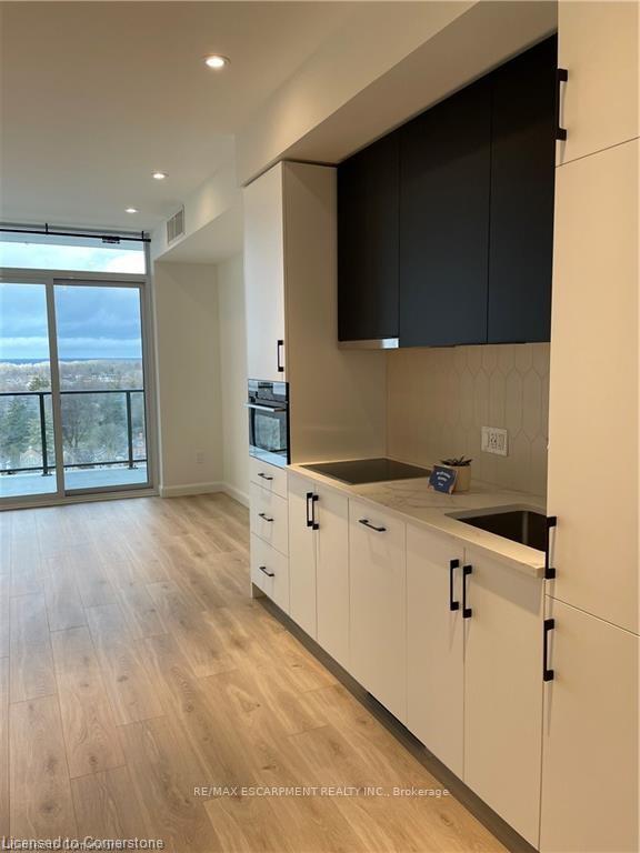 Photo 9 of Unit 1003, 741 King Street W, Kitchener — HOMEH