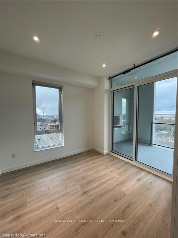 Photo 12 of Unit 1003, 741 King Street W, Kitchener — HOMEH