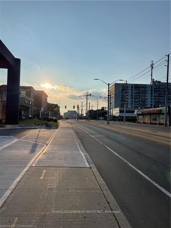 Photo 20 of Unit 1003, 741 King Street W, Kitchener — HOMEH