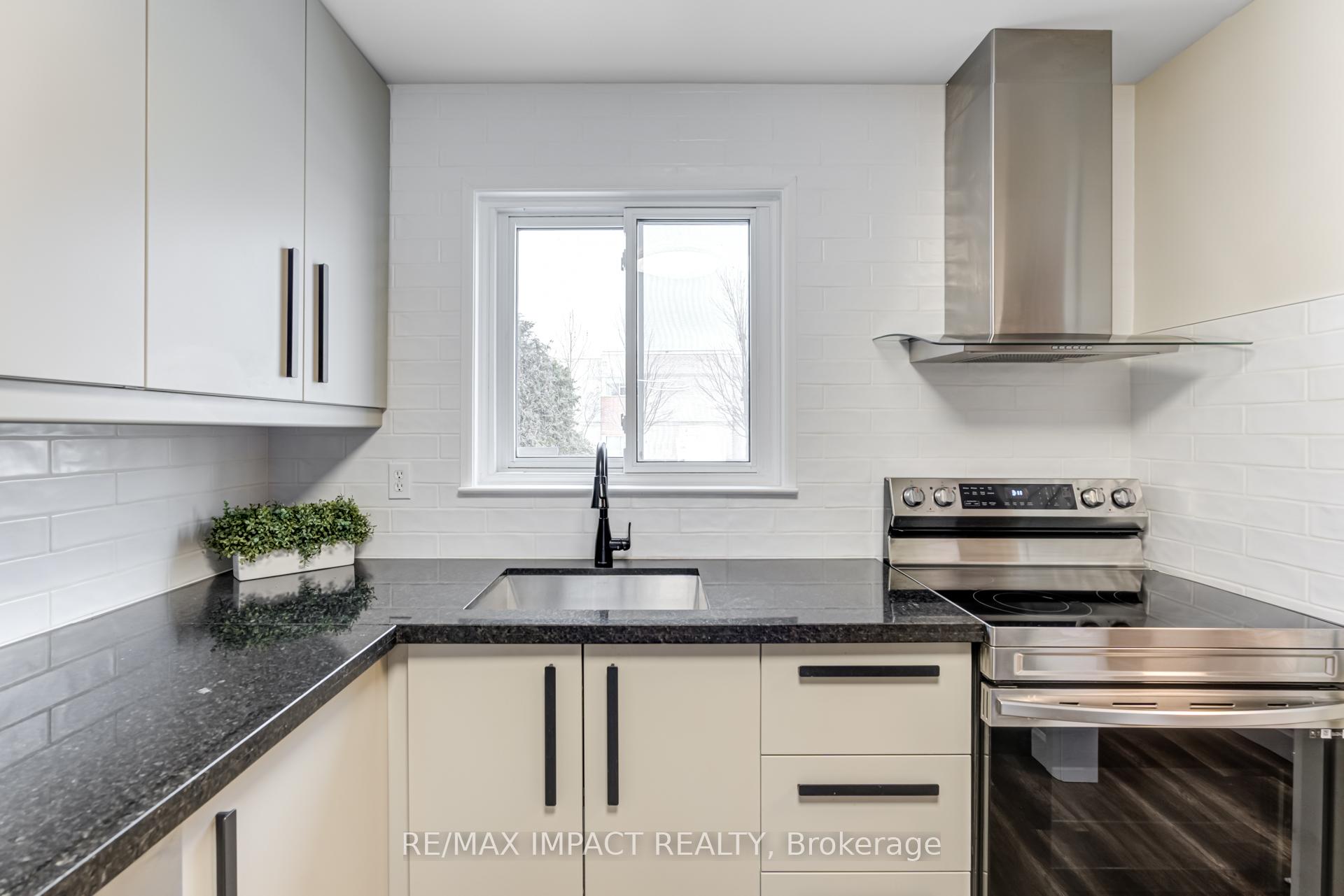 Photo 7 of 334 Chaleur Avenue, Oshawa, Lakeview — HOMEH