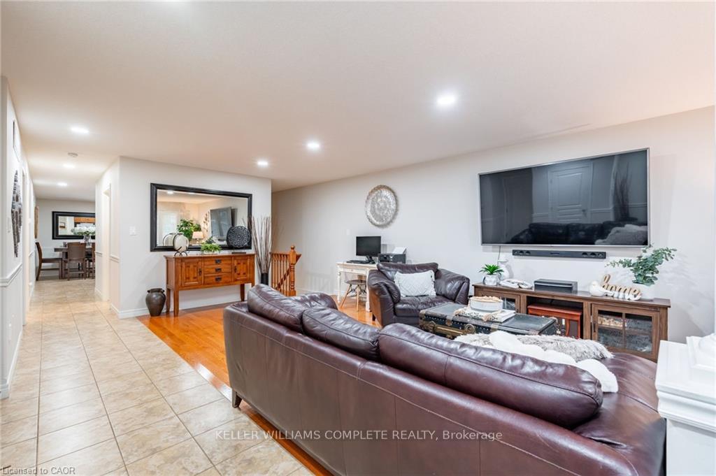 Photo 4 of 144 Sumner Crescent, Grimsby, Grimsby Beach — HOMEH