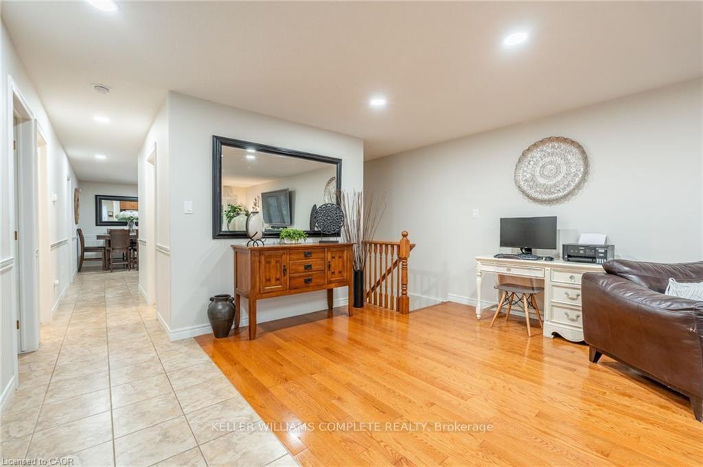 Photo 6 of 144 Sumner Crescent, Grimsby, Grimsby Beach — HOMEH