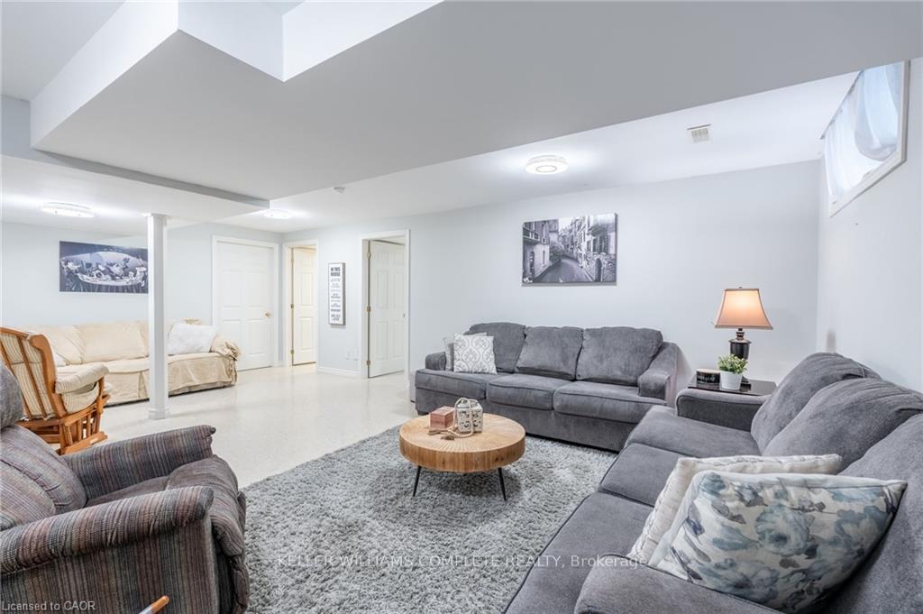 Photo 19 of 144 Sumner Crescent, Grimsby, Grimsby Beach — HOMEH