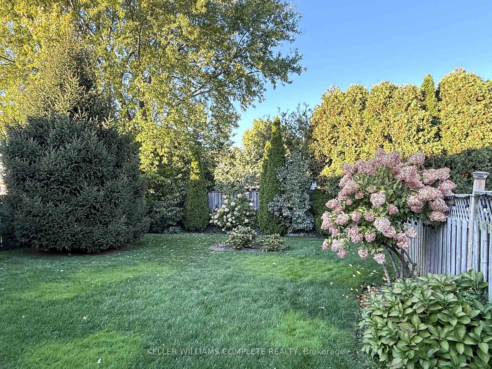 Photo 28 of 144 Sumner Crescent, Grimsby, Grimsby Beach — HOMEH