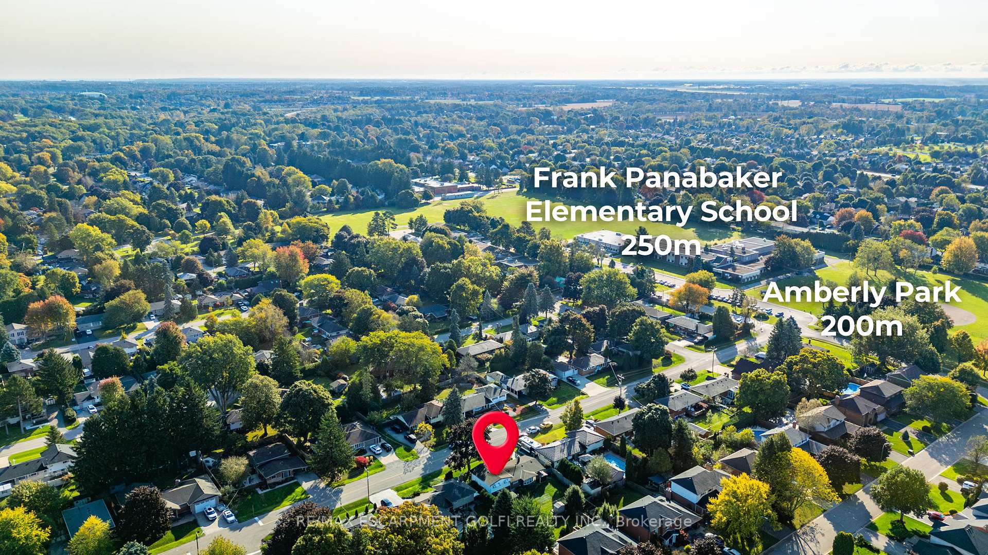 Photo 3 of 236 Nakoma Road, Hamilton, Ancaster — HOMEH