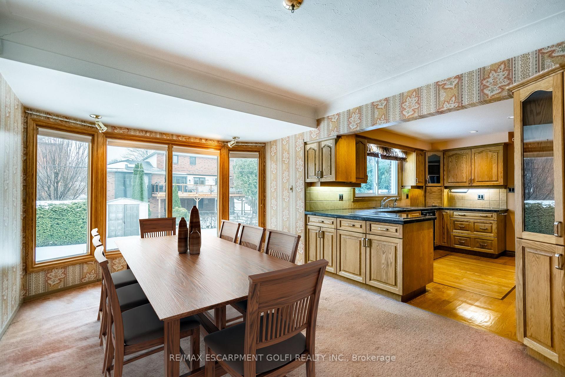 Photo 10 of 236 Nakoma Road, Hamilton, Ancaster — HOMEH