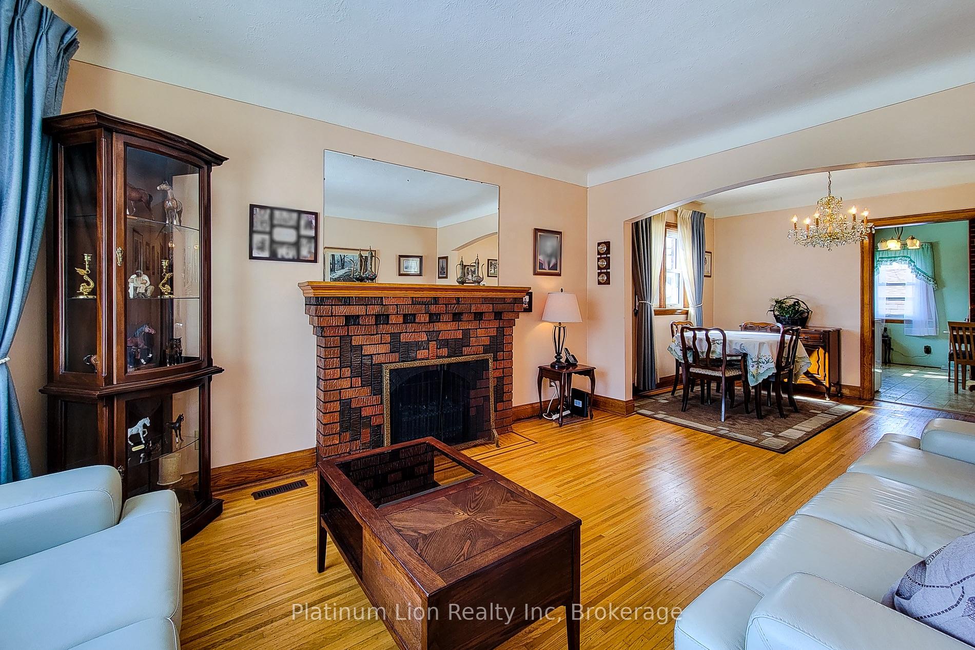 Photo 11 of 88 Barons Avenue S, Hamilton, Bartonville — HOMEH