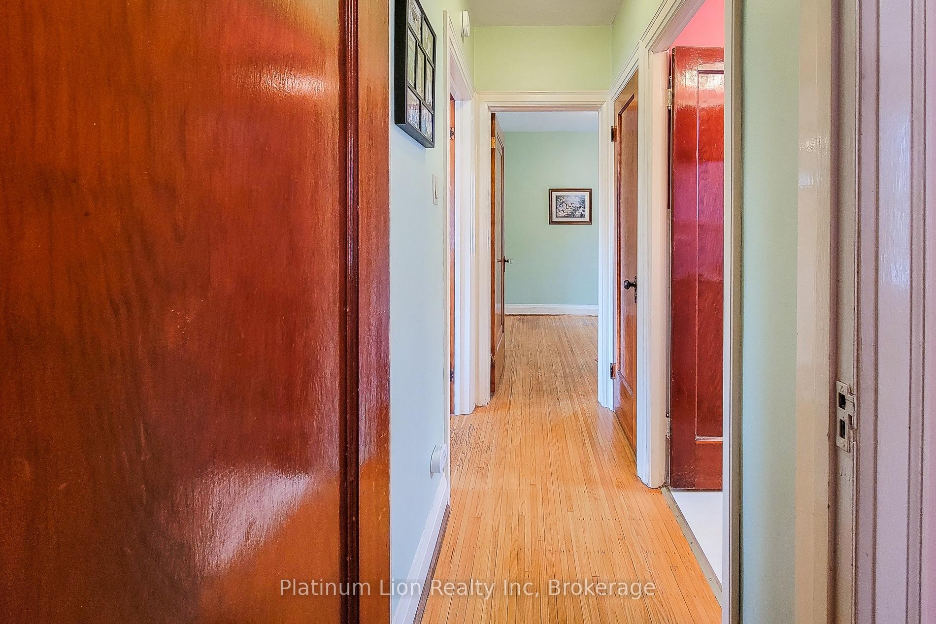 Photo 30 of 88 Barons Avenue S, Hamilton, Bartonville — HOMEH