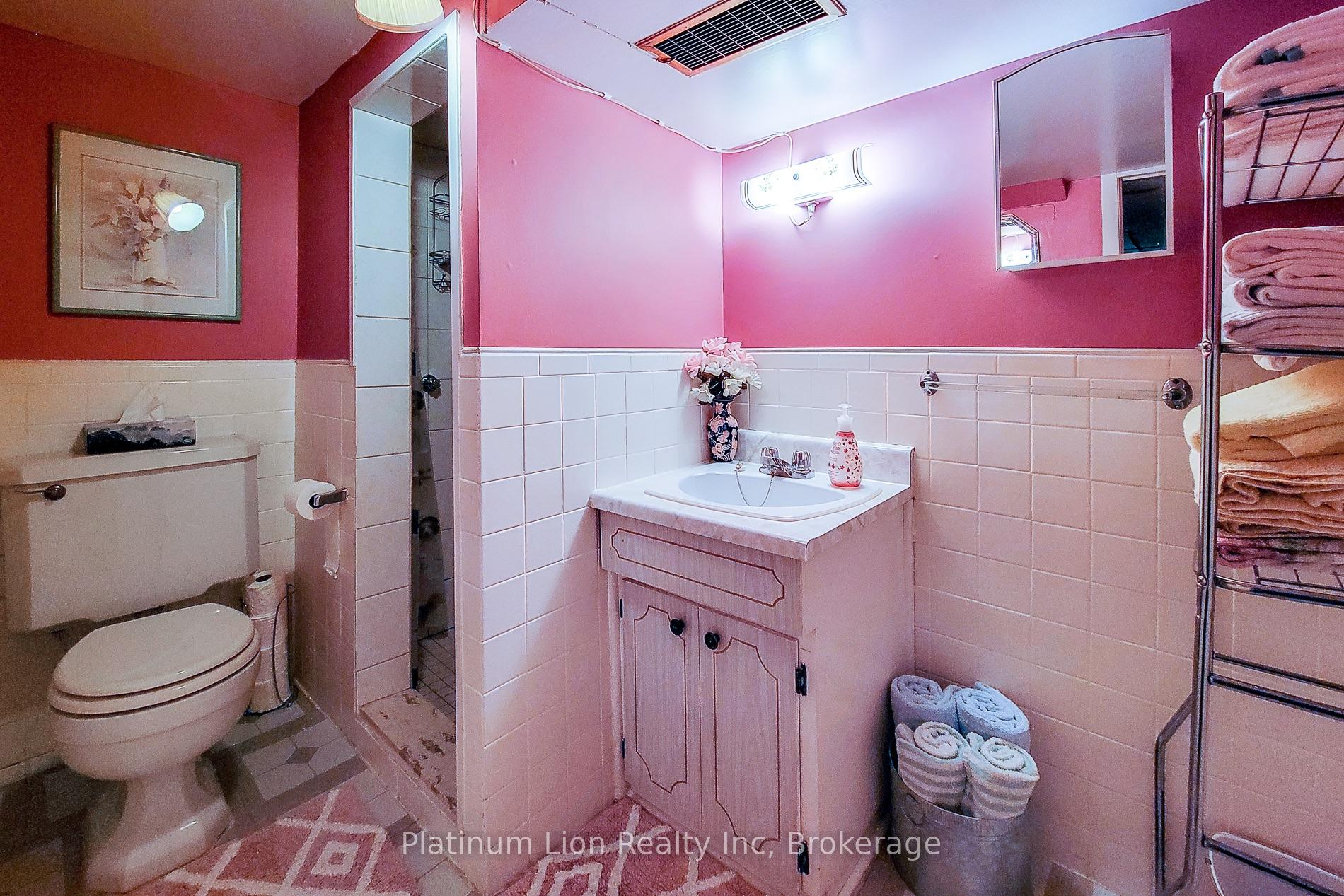 Photo 38 of 88 Barons Avenue S, Hamilton, Bartonville — HOMEH