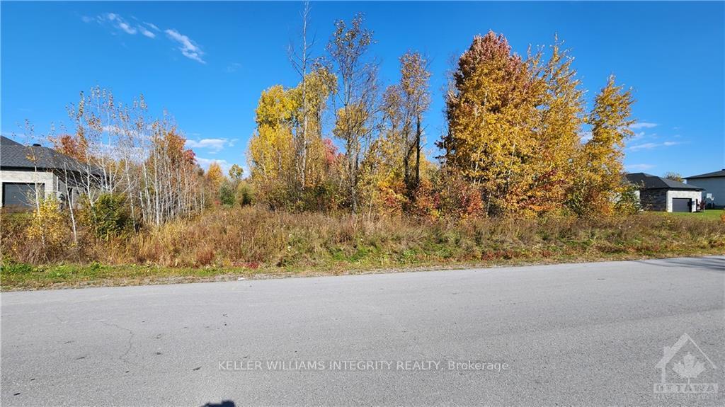 Photo 2 of 672 Ballycastle Crescent, Ottawa, Riverside South — HOMEH