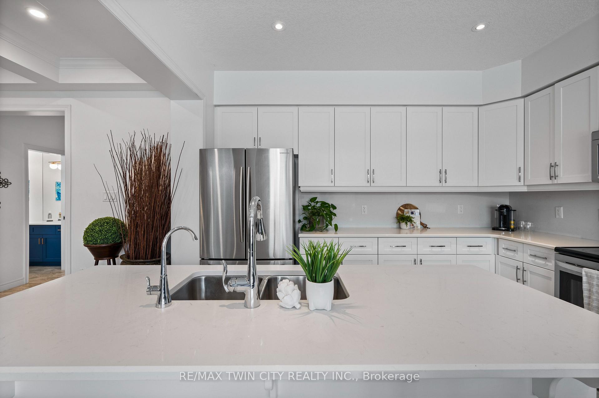 Photo 28 of 84 Crosswinds Drive, Kitchener, Grand River South — HOMEH