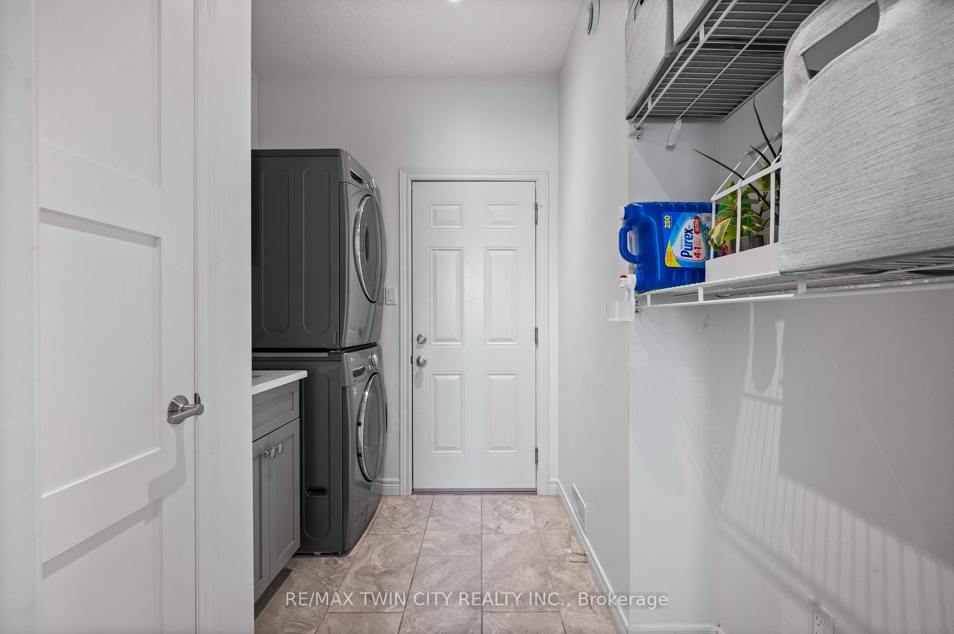 Photo 39 of 84 Crosswinds Drive, Kitchener, Grand River South — HOMEH