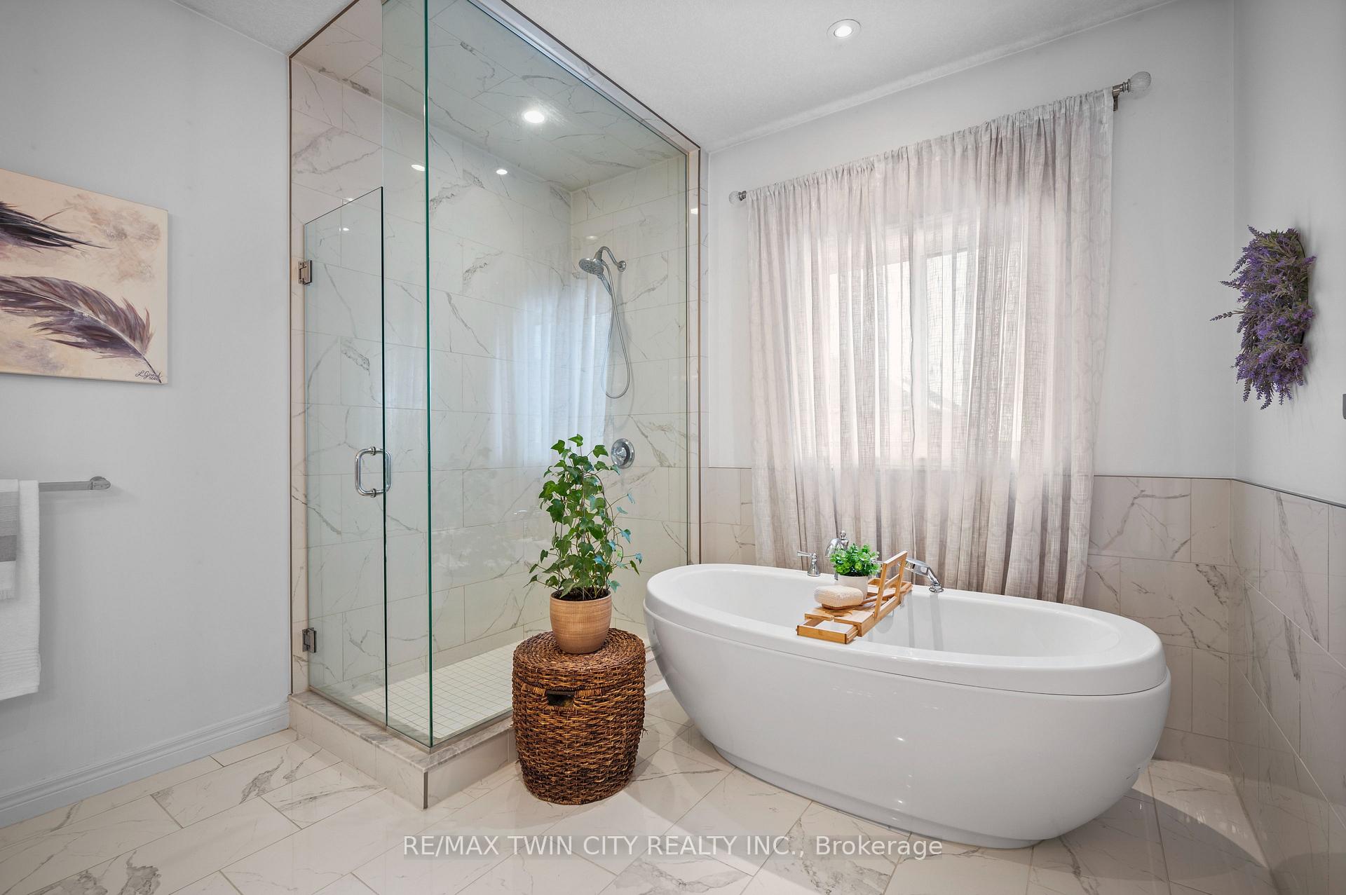 Photo 47 of 84 Crosswinds Drive, Kitchener, Grand River South — HOMEH
