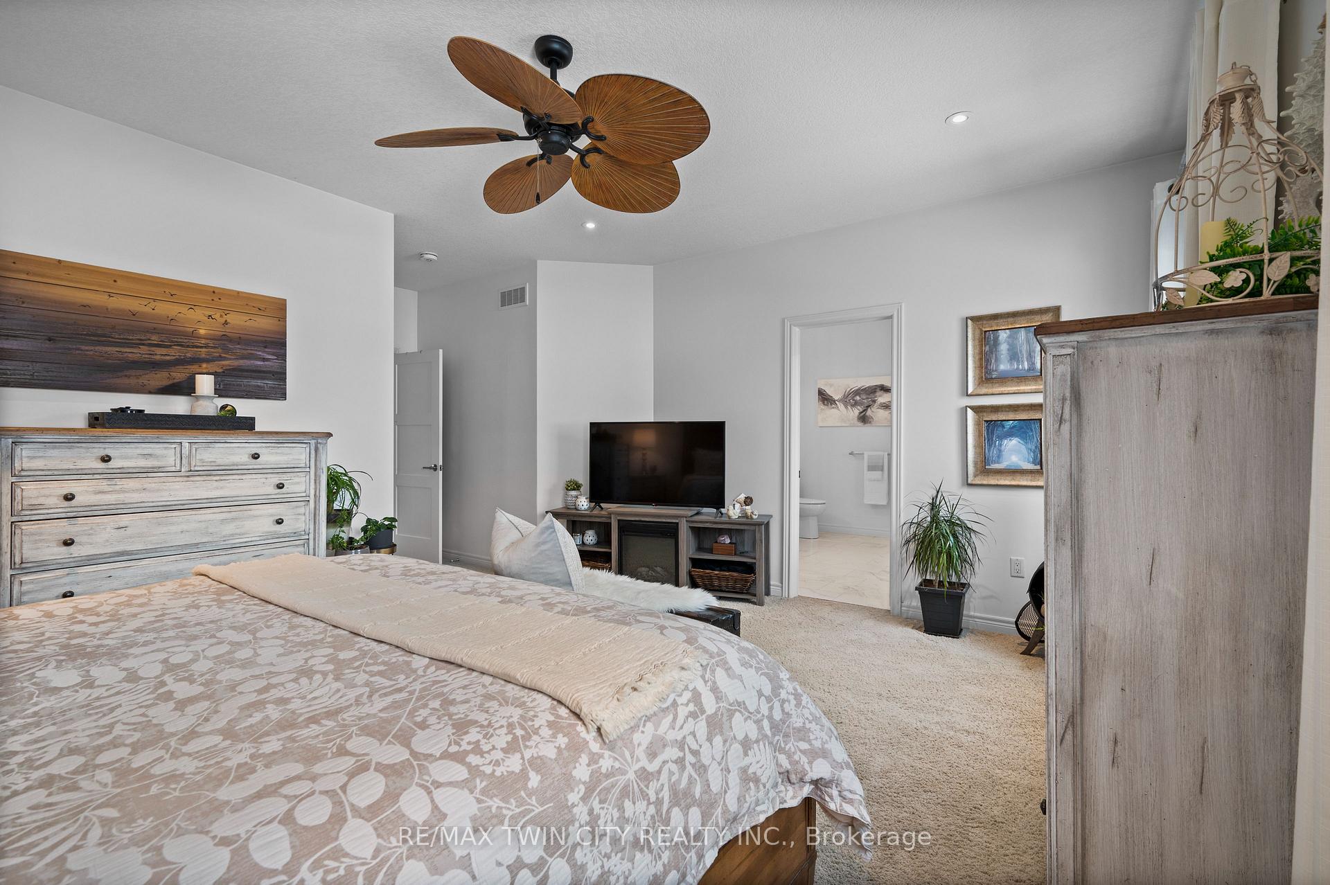Photo 65 of 84 Crosswinds Drive, Kitchener, Grand River South — HOMEH