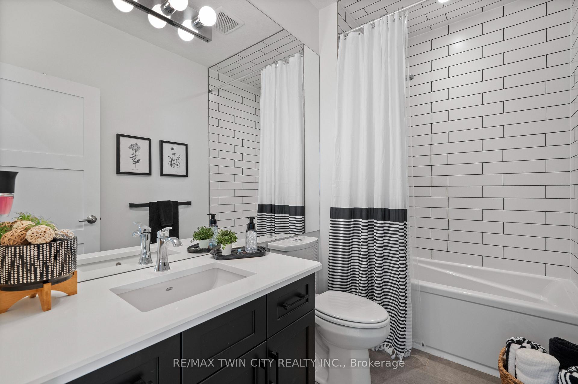 Photo 70 of 84 Crosswinds Drive, Kitchener, Grand River South — HOMEH