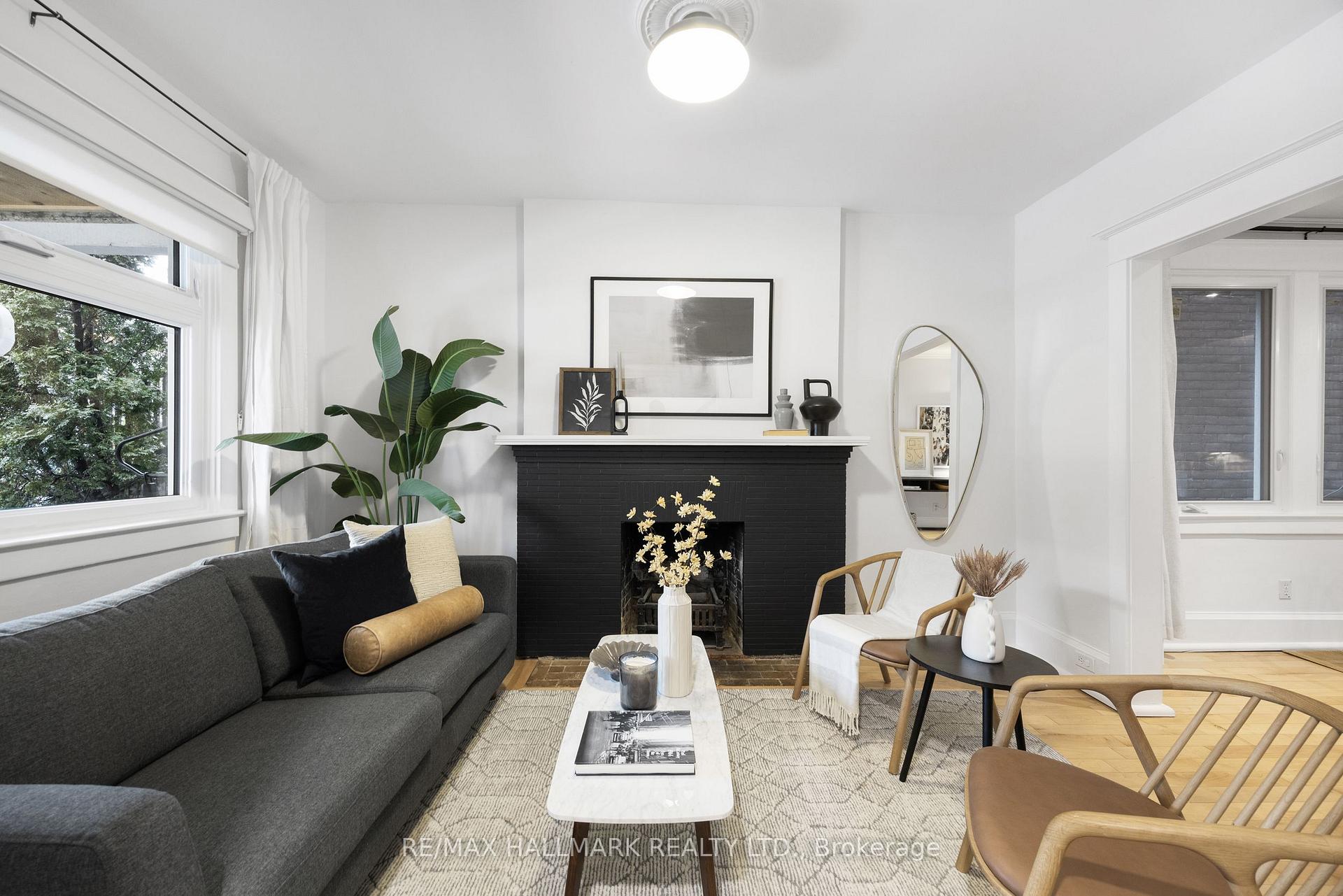 Photo 1 of 19 Lamb Avenue, Toronto, Greenwood-Coxwell — HOMEH