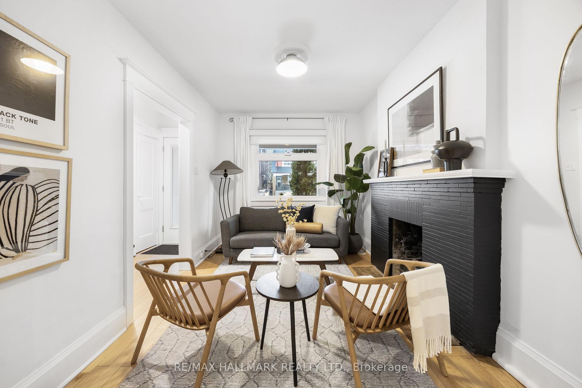 Photo 4 of 19 Lamb Avenue, Toronto, Greenwood-Coxwell — HOMEH