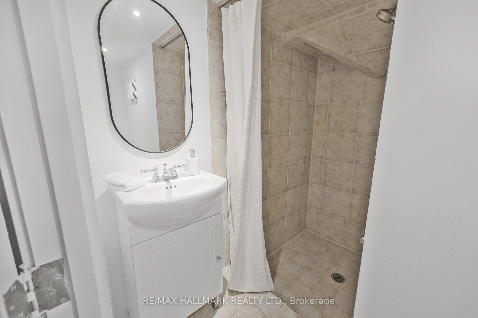 Photo 19 of 19 Lamb Avenue, Toronto, Greenwood-Coxwell — HOMEH