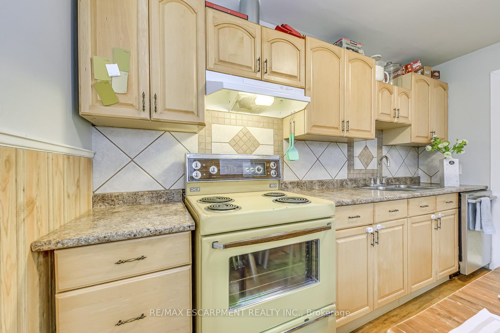 Photo 12 of 68 East 35th Street, Hamilton, Raleigh — HOMEH