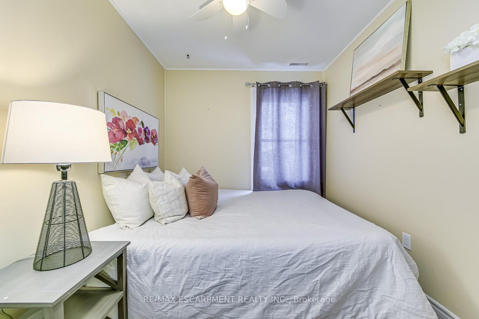 Photo 16 of 68 East 35th Street, Hamilton, Raleigh — HOMEH