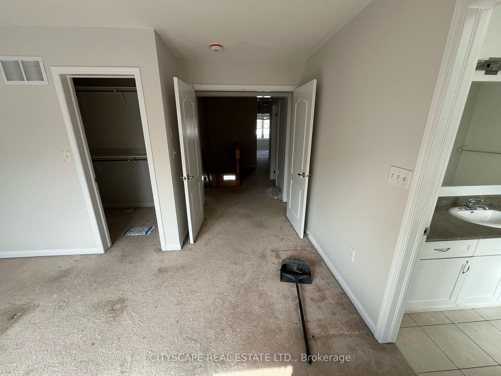 Photo 13 of 29 Lesabre Crescent, Brampton, Brampton East — HOMEH