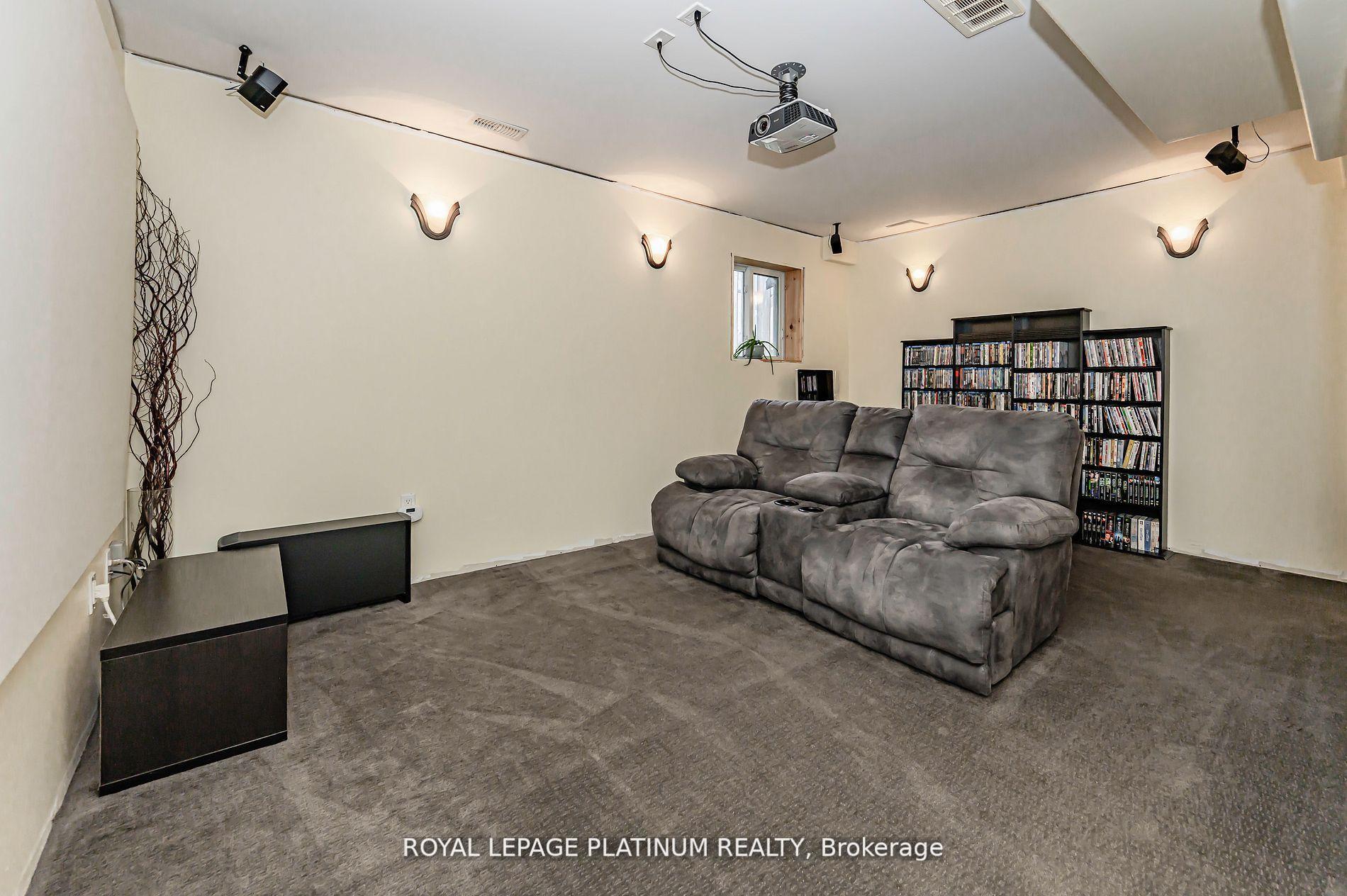 Photo 6 of 268 Sophia Crescent, Kitchener, Huron Park — HOMEH