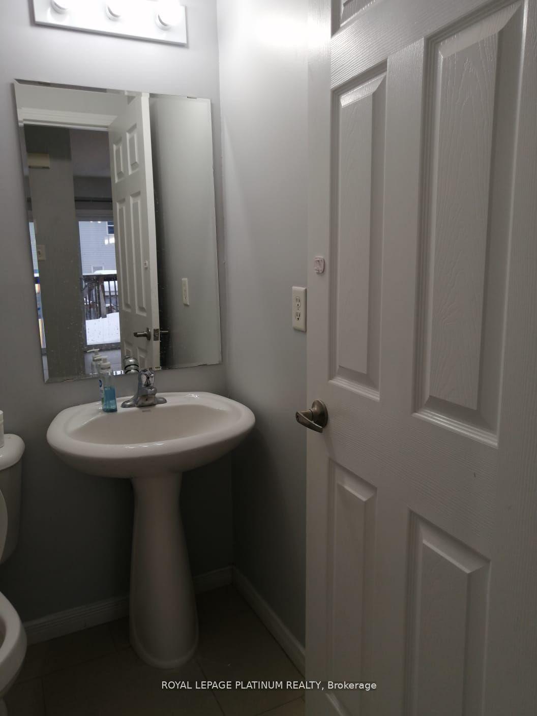 Photo 12 of 268 Sophia Crescent, Kitchener, Huron Park — HOMEH