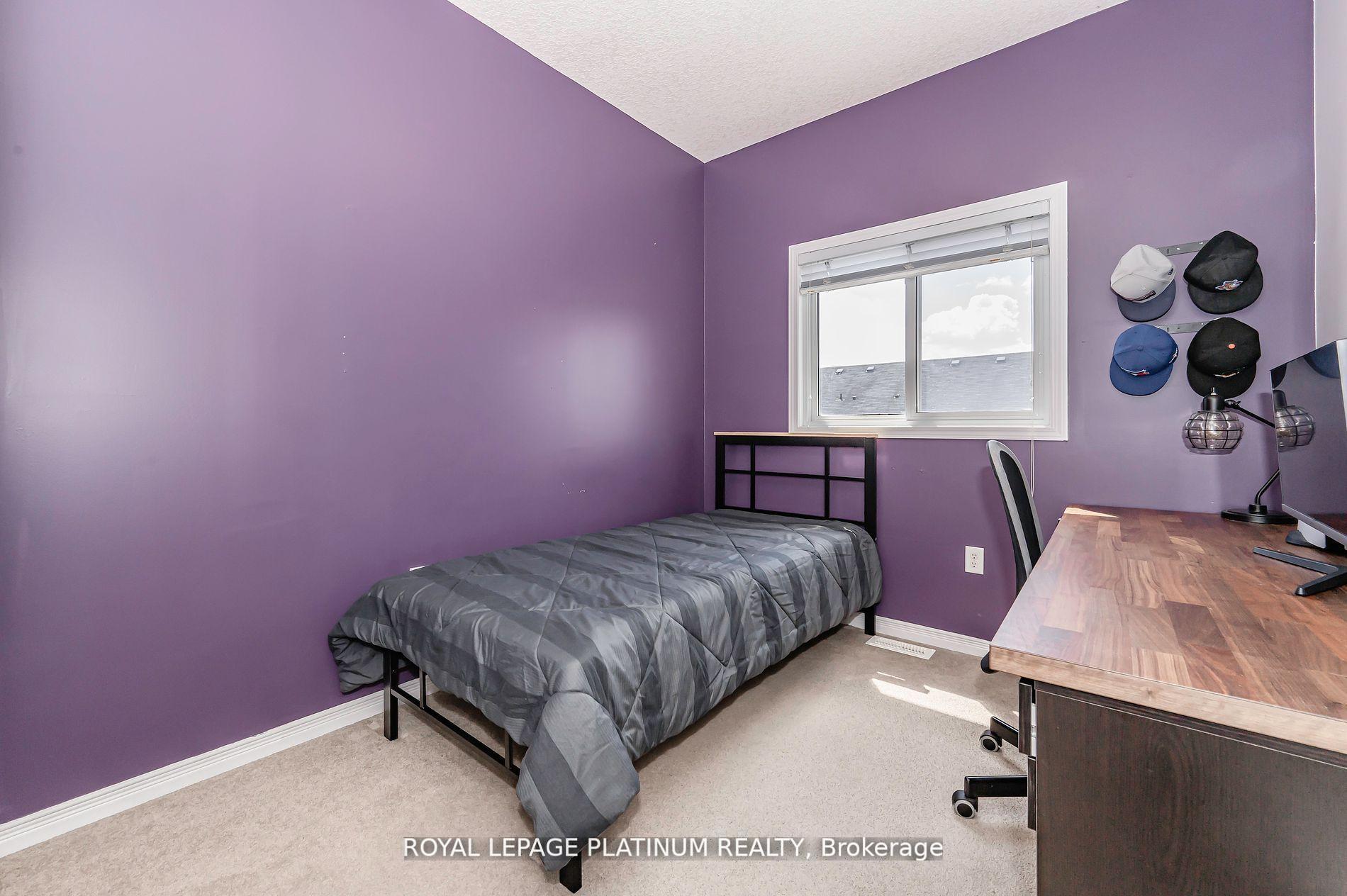 Photo 13 of 268 Sophia Crescent, Kitchener, Huron Park — HOMEH