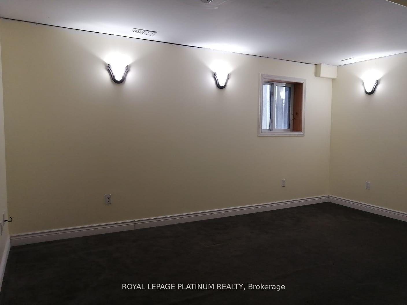 Photo 15 of 268 Sophia Crescent, Kitchener, Huron Park — HOMEH