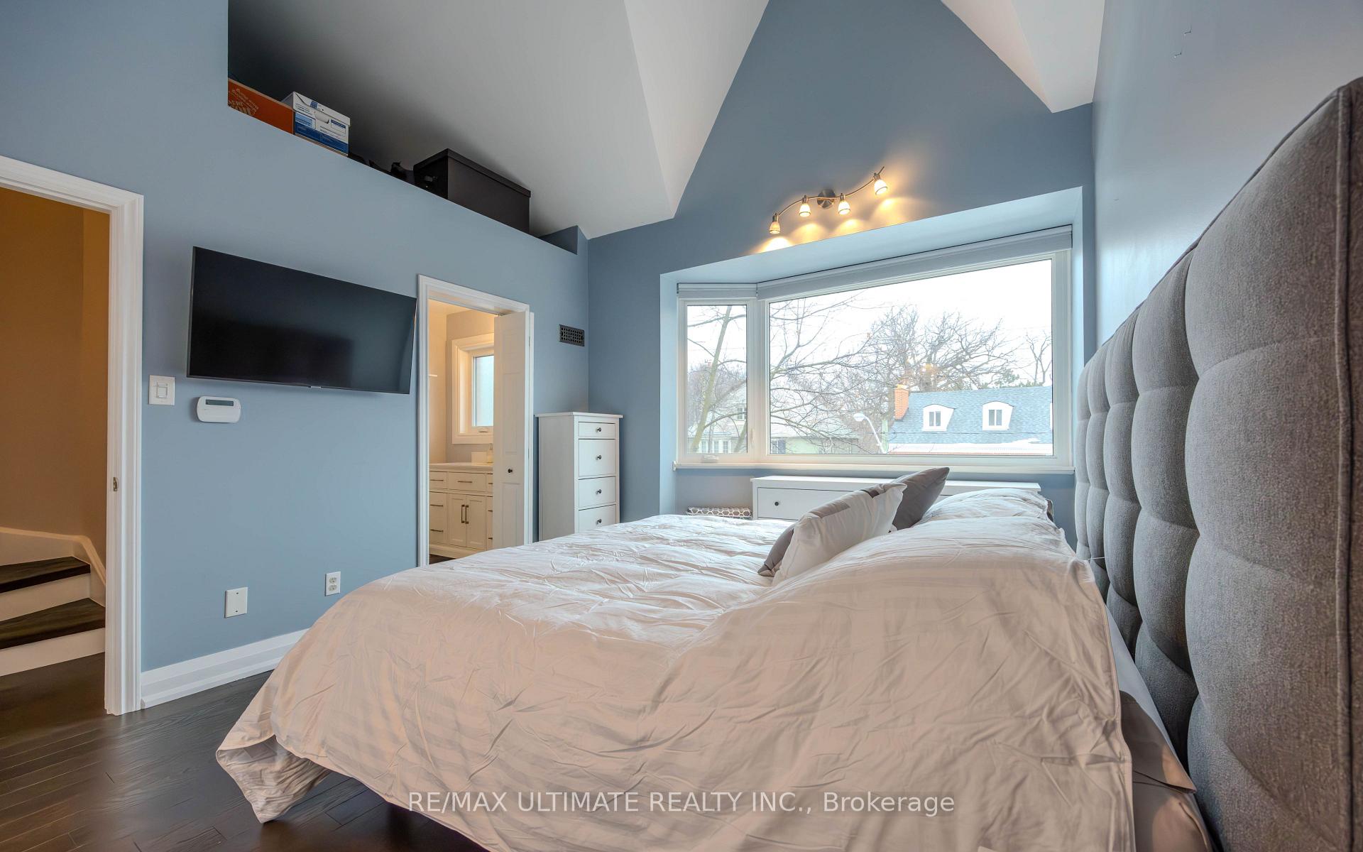 Photo 44 of 1B Heathdale Road, Toronto, Humewood-Cedarvale — HOMEH