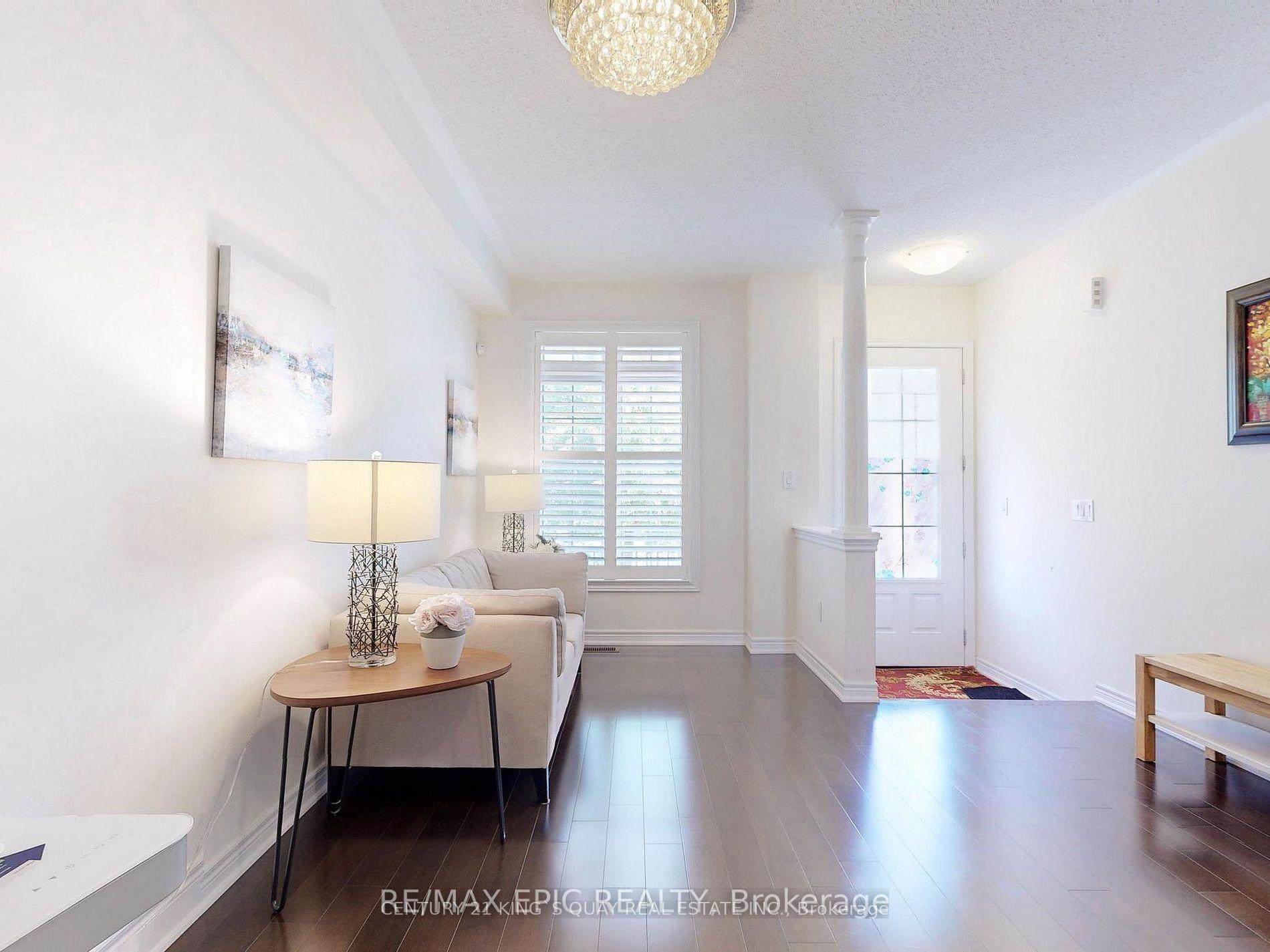Photo 3 of 72 Brock Avenue, Markham, Berczy — HOMEH