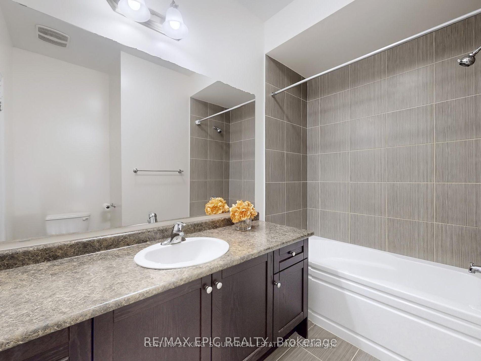 Photo 22 of 72 Brock Avenue, Markham, Berczy — HOMEH