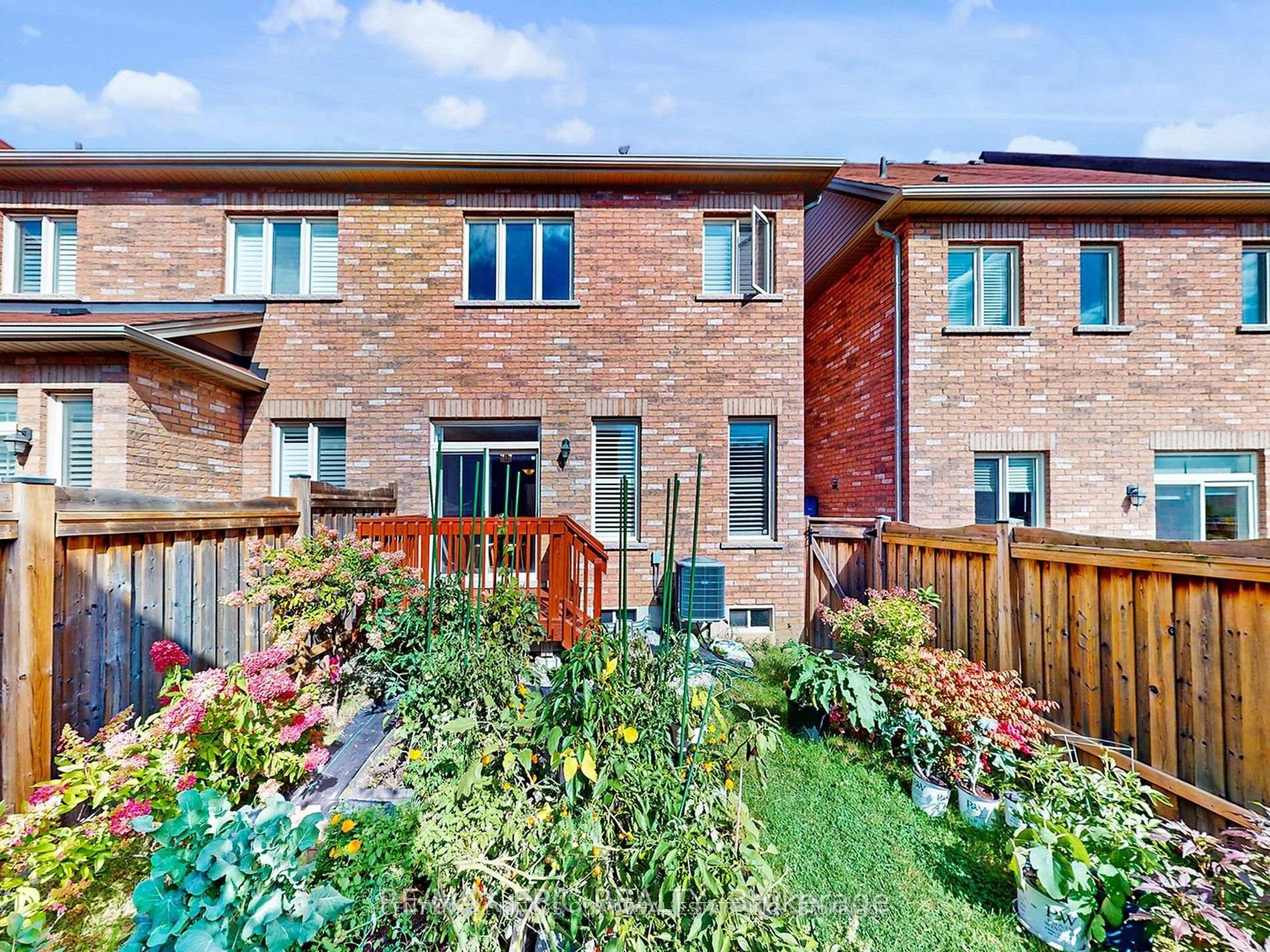 Photo 26 of 72 Brock Avenue, Markham, Berczy — HOMEH
