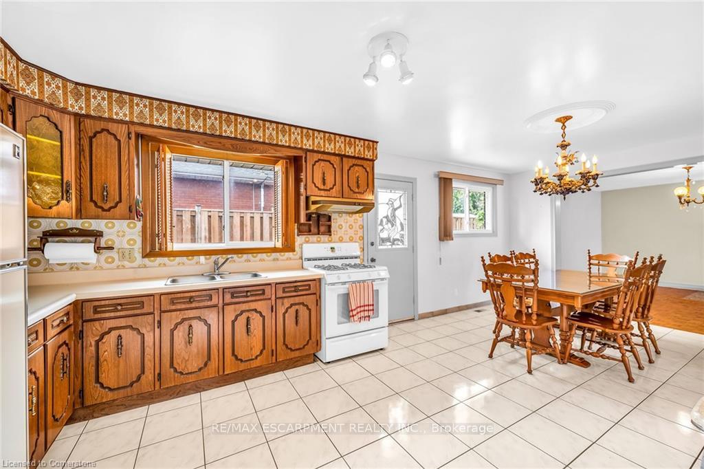 Photo 6 of 48 Crawford Drive, Hamilton, Kentley — HOMEH