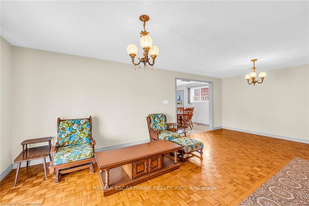 Photo 13 of 48 Crawford Drive, Hamilton, Kentley — HOMEH