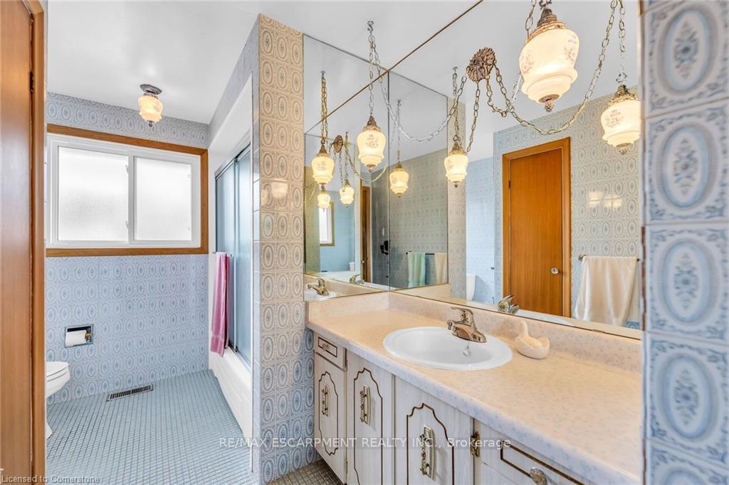 Photo 20 of 48 Crawford Drive, Hamilton, Kentley — HOMEH